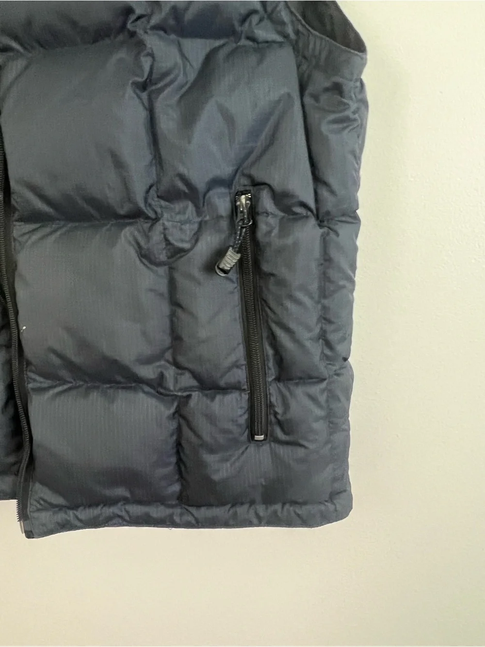 Gap Men’s Blue Puffer Vest